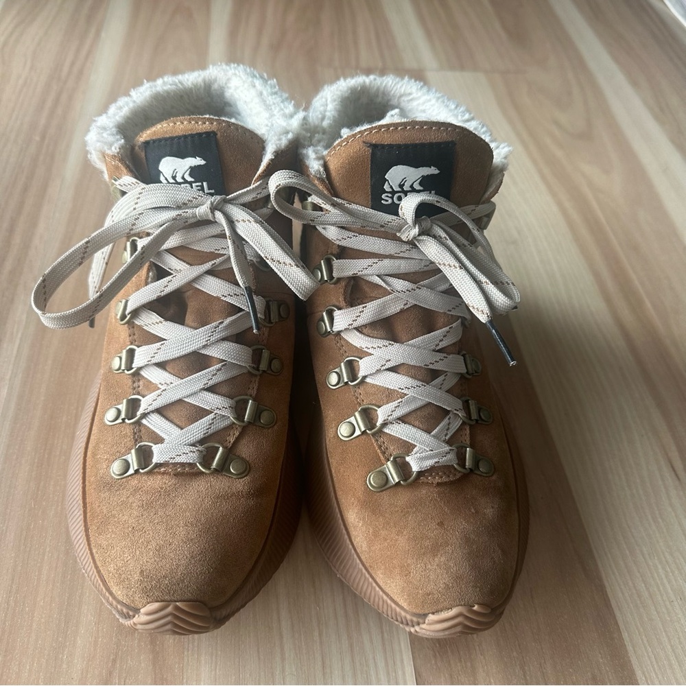 Sorel Women's Tan Suede Lace-Up Faux-Fur Ankle Boots